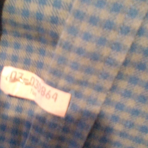 Men's XL Vineyard Vines, Long Sleeved Button Down Shirt! - Picture 6 of 7